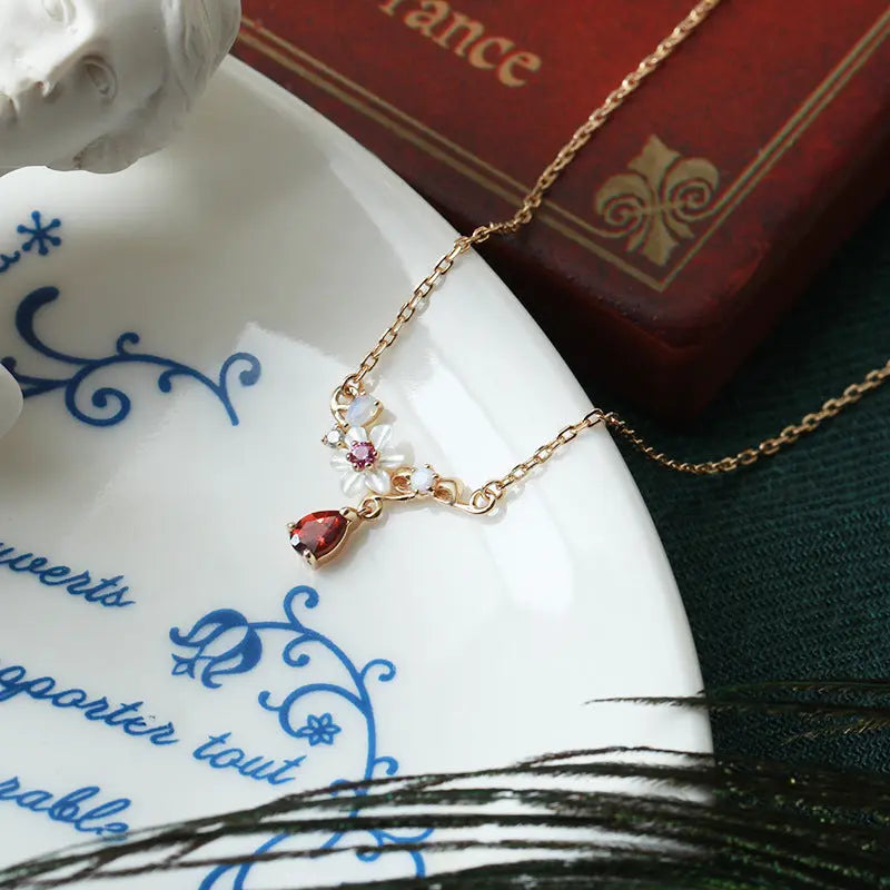 Moissanite Natural Shell Necklace - Elegant Ocean-Inspired Jewelry - LuxeStreet Boutique