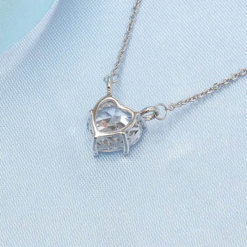 Moissanite Pendant Necklace Clavicle Chain for Elegant Style - LuxeStreet Boutique