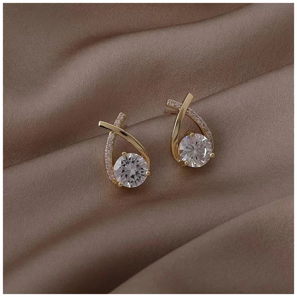 Fashion Korean Crystal Earrings Stylish Design Exquisite Ladies Jewelry Elegant Accessories Trendy Stud Earrings - LuxeStreet Boutique