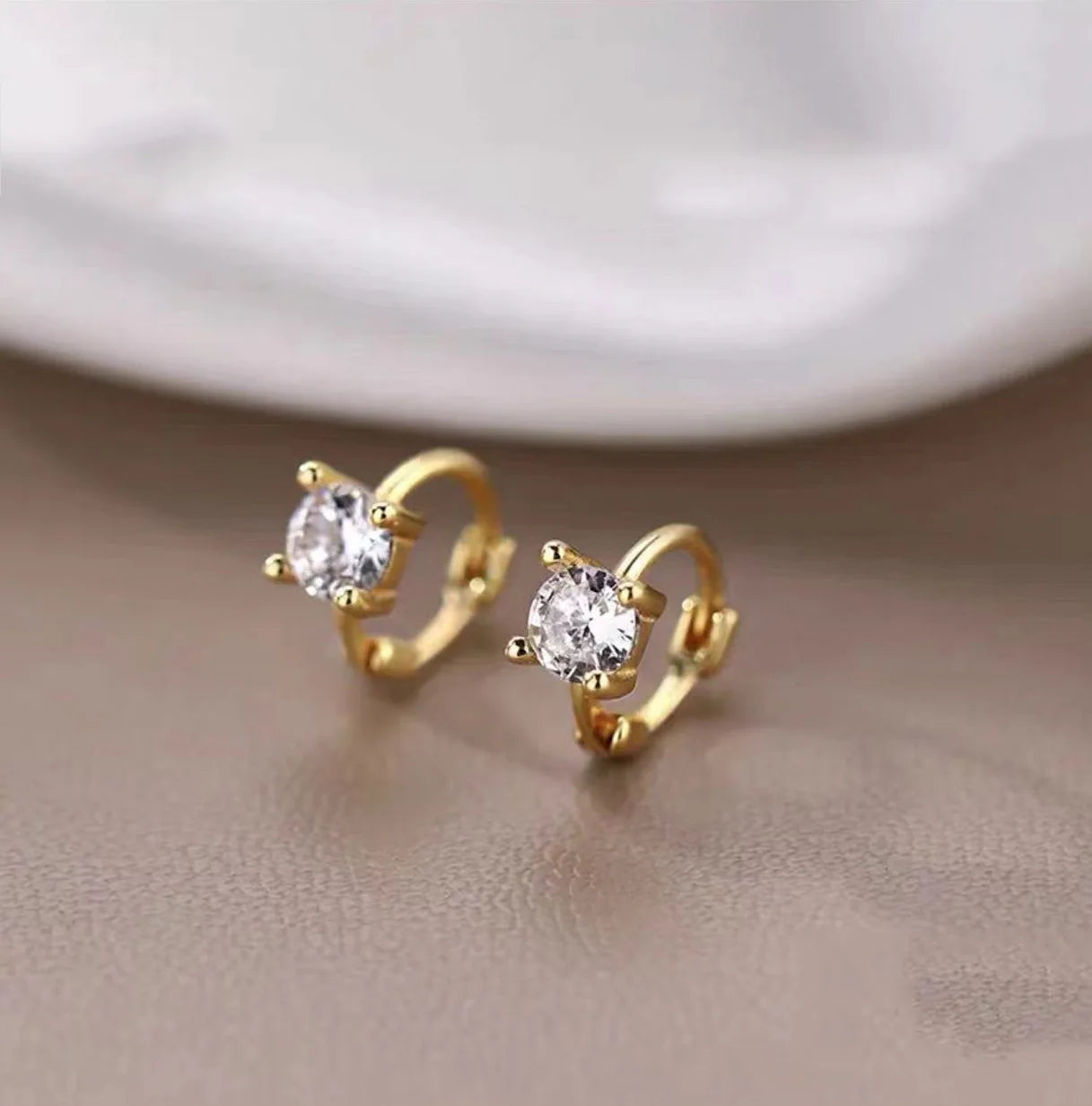 Heart Cz Zircon Hoop Earring Women Classic Shiny Stud Earrings - LuxeStreet Boutique