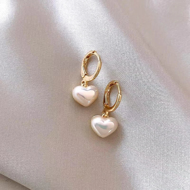 Heart Pearl Earrings - Fashionable & High-End - LuxeStreet Boutique